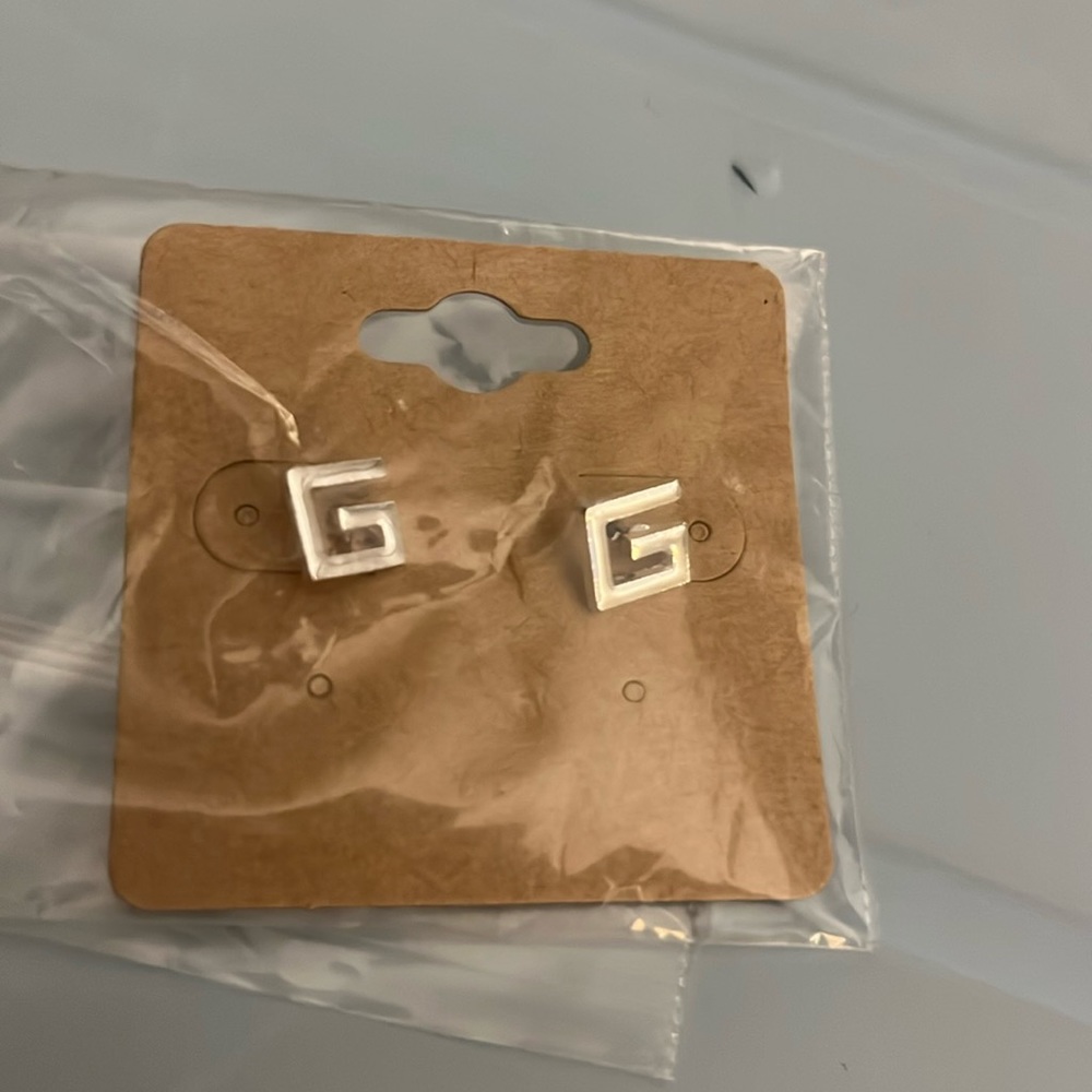 Greek “G” silver stud earrings